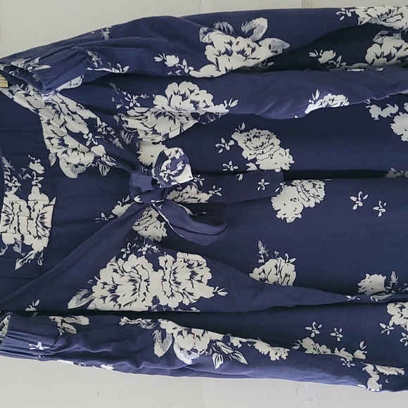 Maurice's floral wrap pants - Picture 3 of 7